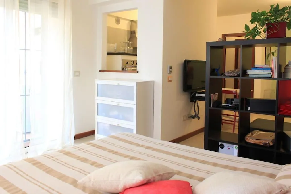 דירות ליבורנו Open Space - Tuscany Sea & Lifestyle